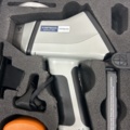 1435635-2 Handhållet röntgenfluorescensanalysverktyg med bordsstativ - Hitachi X-MET8000 Optimum GEO