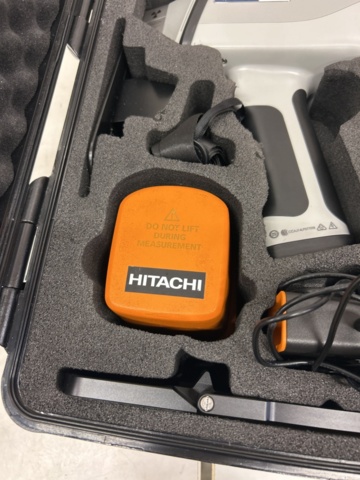 1435635-4 Handhållet röntgenfluorescensanalysverktyg med bordsstativ - Hitachi X-MET8000 Optimum GEO