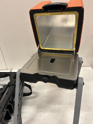 1435635-6 Handhållet röntgenfluorescensanalysverktyg med bordsstativ - Hitachi X-MET8000 Optimum GEO