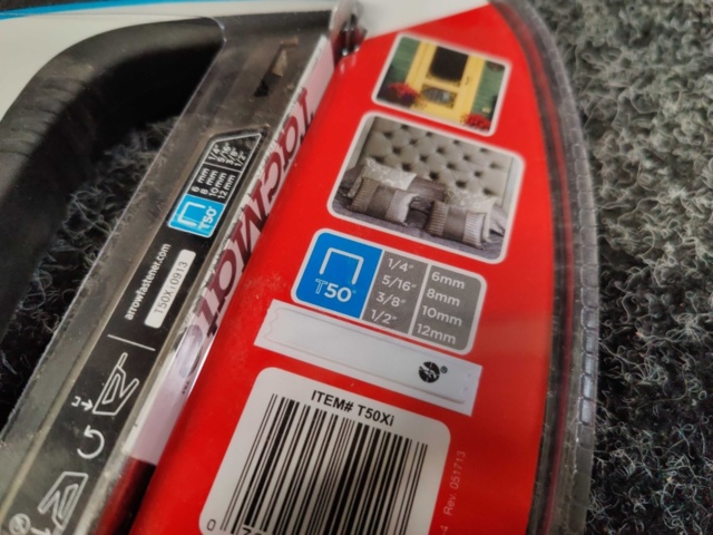 1475542-5 Staple gun & staples