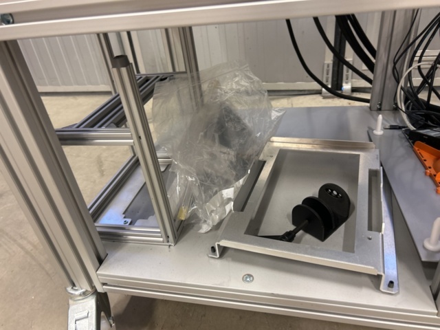 1435638-17 NMR-spektrometer med autosampler och tillbehör - Oxford Instruments X-Pulse HFX -2023