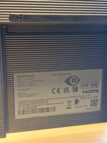 1368226-6 Office furniture - Desks, screens, chairs, etc.