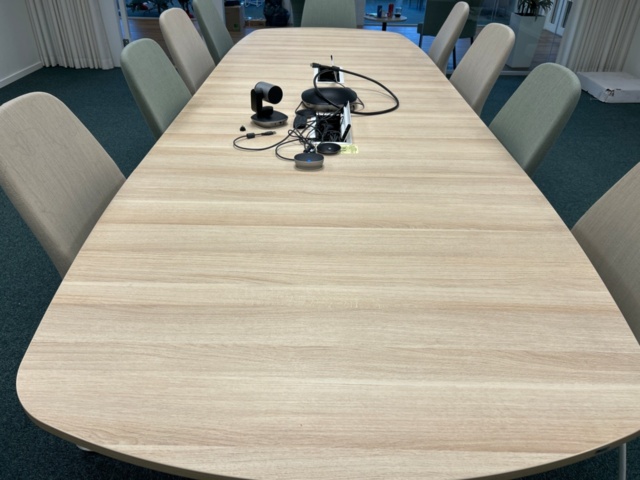 1368235-3 Conference furniture - Kinnarps