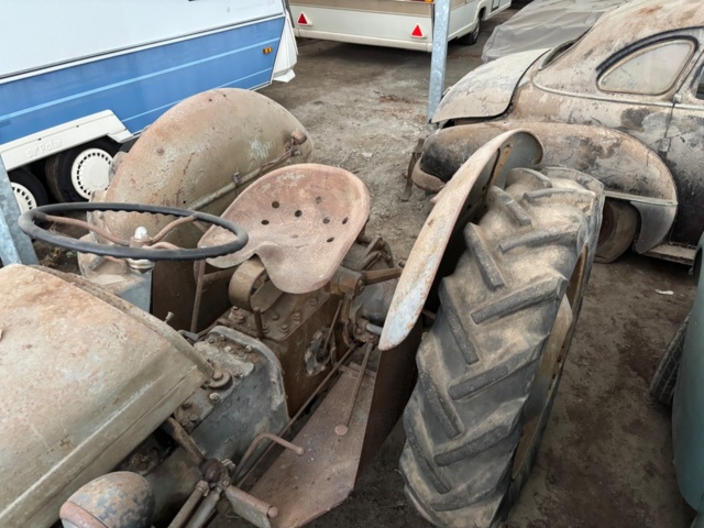 1404427-3 Traktor – Ferguson TEA -1949