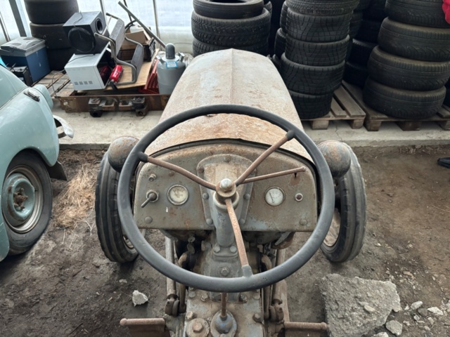 1404427-6 Traktor – Ferguson TEA -1949