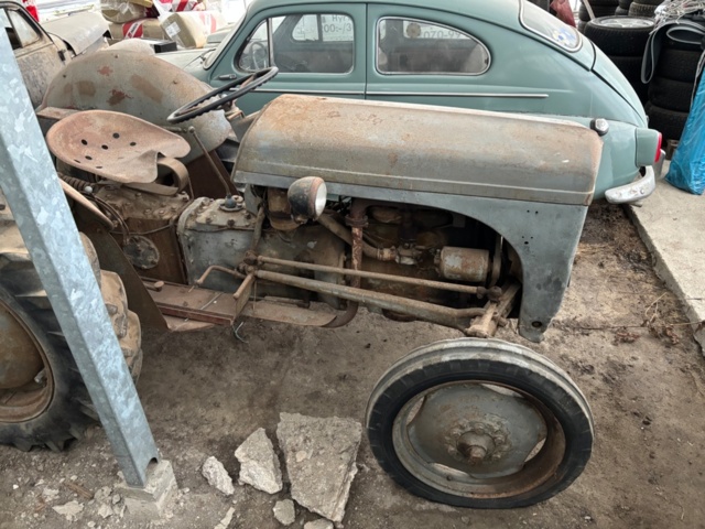 1404427-9 Traktor – Ferguson TEA -1949