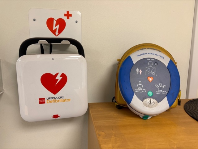 1368240-1 Defibrillators 2 pcs - Physio-Control, HeartSine