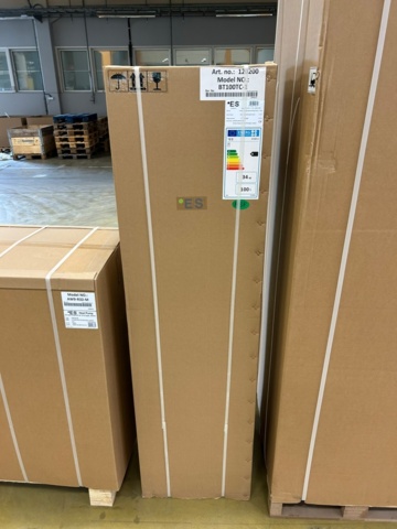 1475725-9 9 kW luft/vatten värmepump från Energy Save 250L varmvattentank, rostfri bufferttank. K161