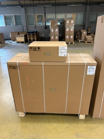 1475728-4 9 kW luft/vatten värmepump från Energy Save, ansluts till befintligt värmesystem.K64