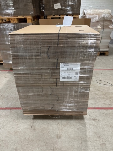 1368245-2 Pallets approx. 13 pcs with packaging material