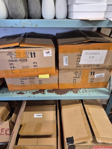 1351392-16 Lager med heminredning