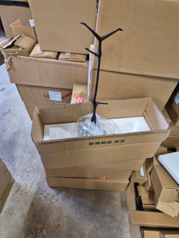 1351392-26 Lager med heminredning