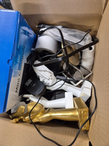 1351392-29 Lager med heminredning