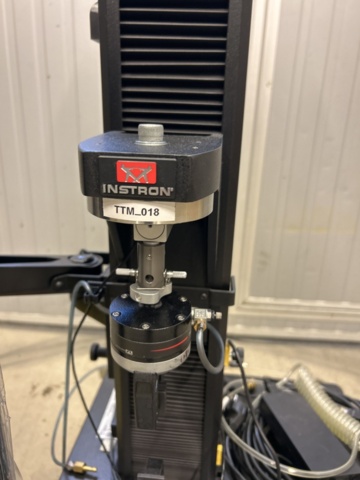 1435643-5 Tensile Testing Machine - Instron 68SC-2