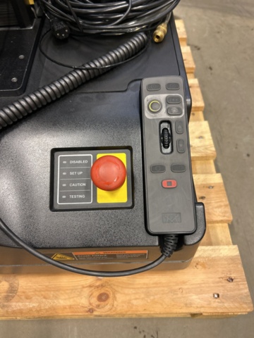 1435643-6 Tensile Testing Machine - Instron 68SC-2