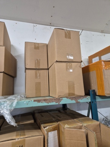 1351392-42 Lager med heminredning