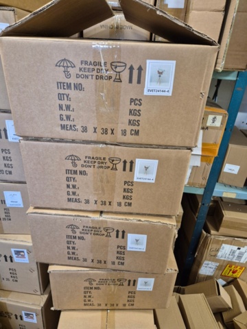 1351392-46 Lager med heminredning