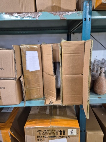 1351392-49 Lager med heminredning