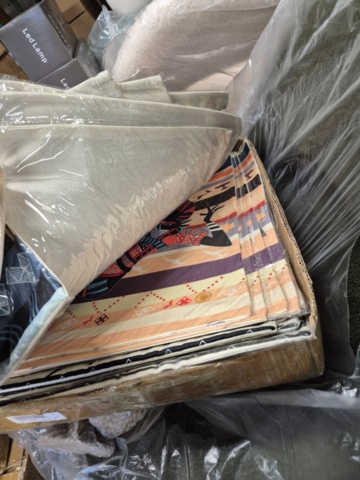 1351392-74 Lager med heminredning