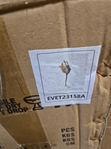 1351392-92 Lager med heminredning