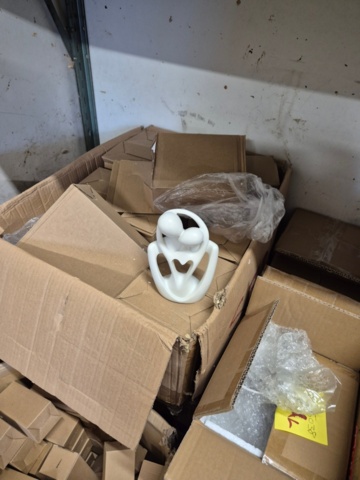 1351392-107 Lager med heminredning