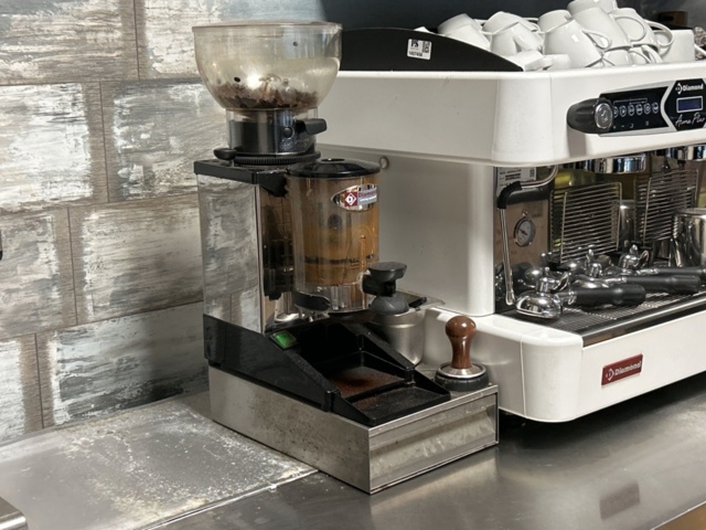 1457456-4 Coffee machine with grinder - Diamond Aroma Plus AROMA/2EW -2020