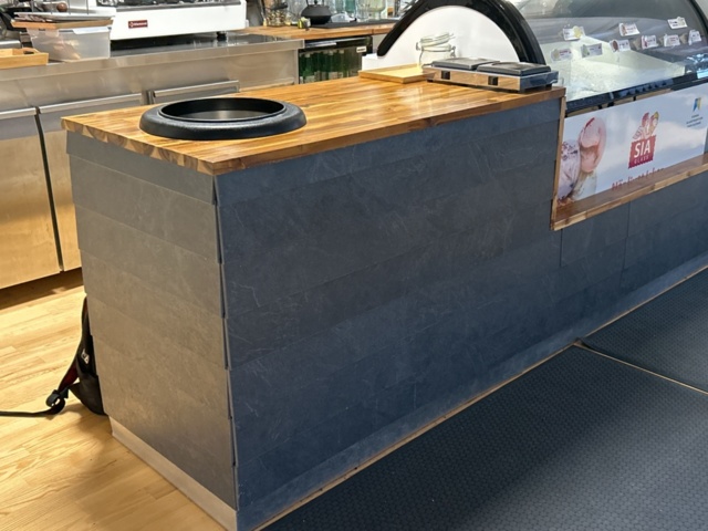 1457459-2 Bar counter with panel, shelves and storage for disassembly