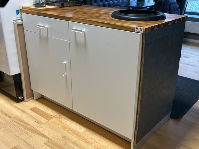 1457459-6 Bar counter with panel, shelves and storage for disassembly