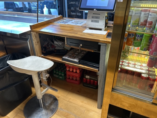 1457459-7 Bar counter with panel, shelves and storage for disassembly