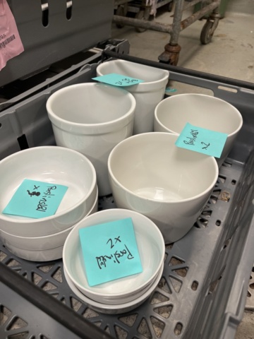 1421714-2 Porslinsskålar i olika utföranden