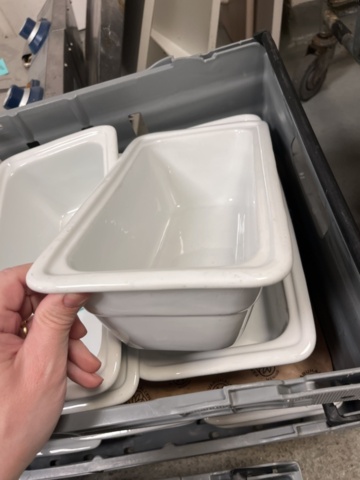 1421714-3 Porslinsskålar i olika utföranden