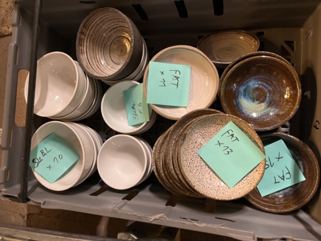 1421723-3 Diverse serveringsporslin m.m.