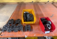 1449409 Presshuvuden till pressmaskiner