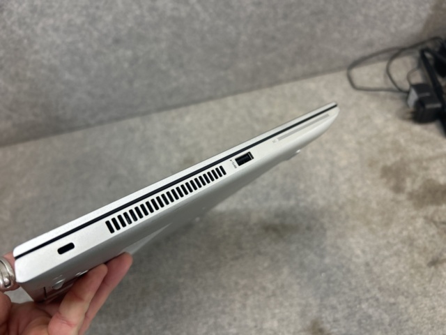 1454804-7 Bärbar dator med tillbehör - HP EliteBook 840 G6