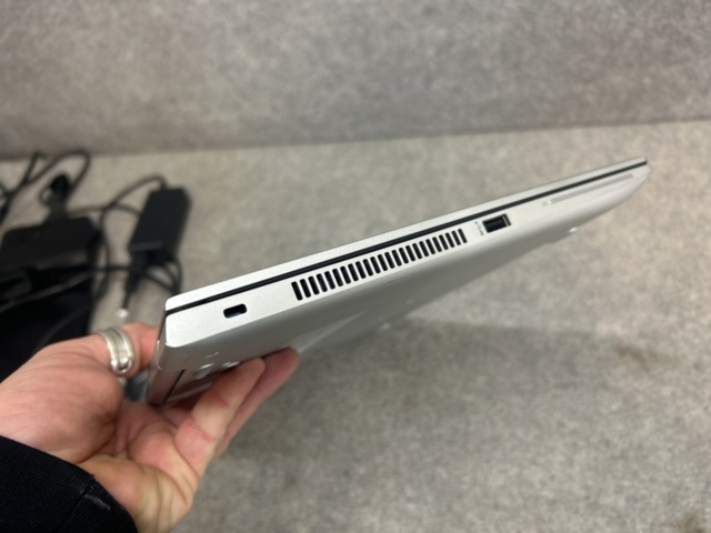 1454804-8 Bärbar dator med tillbehör - HP EliteBook 840 G6