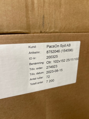 1368285-11 Samling med pallställsbalkar, galler, etiketter och stege - blandat innehåll