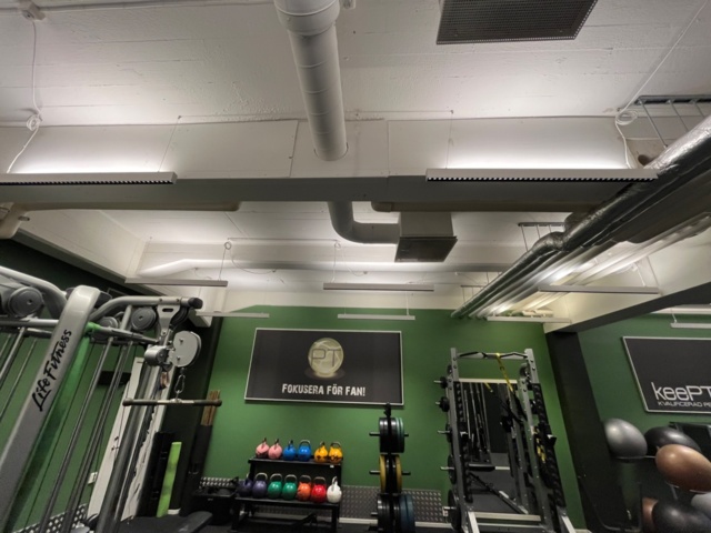 1424028-1 LED belysning i gym 20 st armaturer