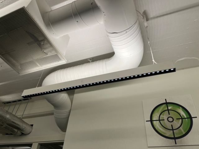 1424028-3 LED belysning i gym 20 st armaturer