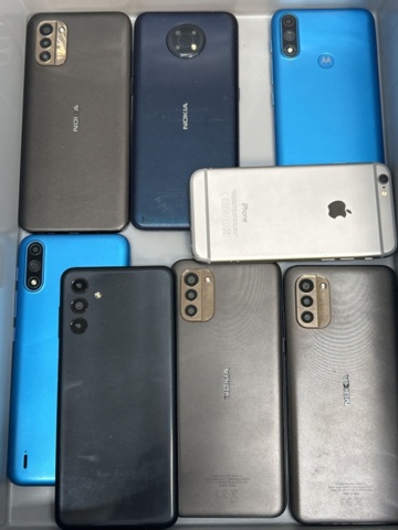 1454807-20 Samling med mobiltelefoner 8 st - Nokia, Apple, m.m.