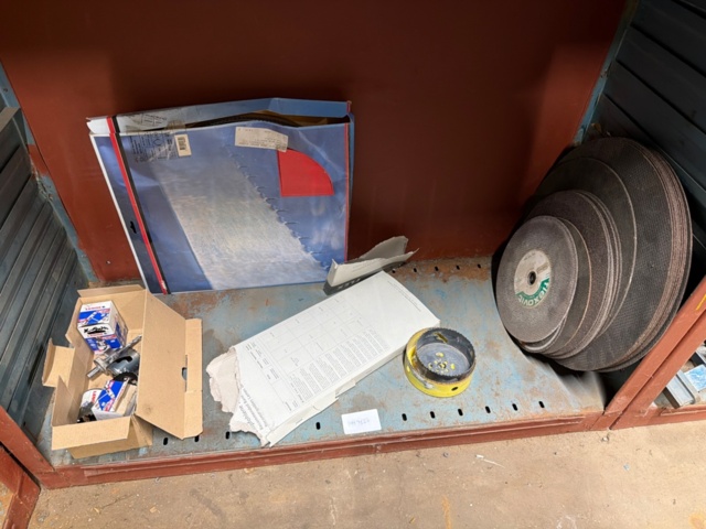 1449427-1 Grinding and hole saw assortment