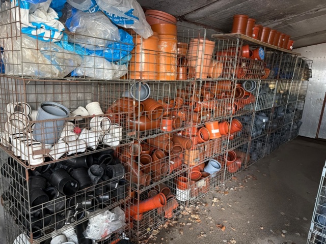 1449455-2 Allt i rummet, rörmuffar med mera