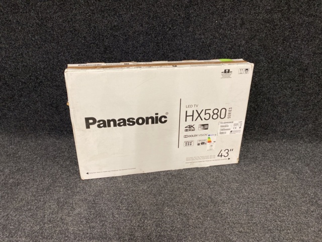 1475928-1 43" TV Panasonic TX-43HX582E