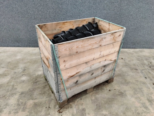 1476147-1 Nockband plast svarta 900mm