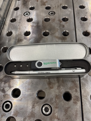 1476175-11 Universal Robots UR10 robotsvetscell med Migatronic svets