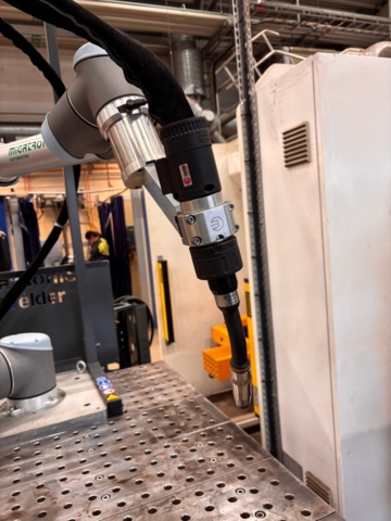 1476175-8 Universal Robots UR10 robotsvetscell med Migatronic svets
