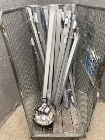 1436489-15 Lot of approx. 170 fluorescent tubes and lighting - Mixed makes and models