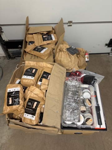 1436491-11 Wood, pellets and accessories for smoking - Kamado Joe, Buena Vista BBQ, etc.