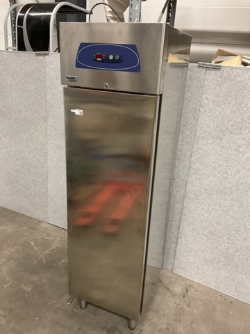 1195783-7 Refrigerator - Electrolux