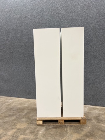 1476629-2 2 wardrobes / tall cabinets