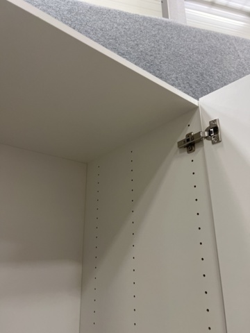 1476632-10 2 wardrobes / tall cabinets